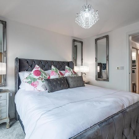 Luxurious River View Apartment With Terrace Worcester Dış mekan fotoğraf
