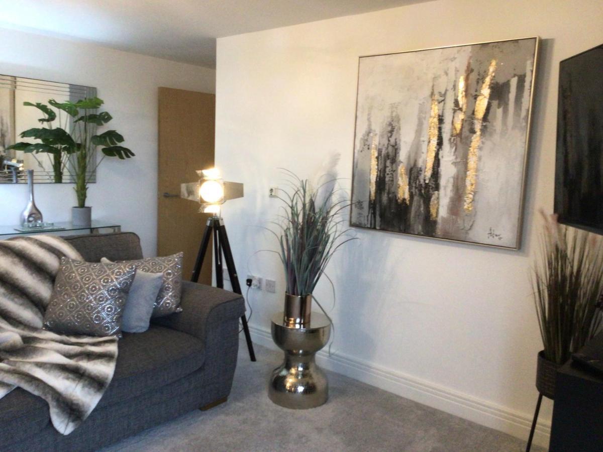 Luxurious River View Apartment With Terrace Worcester Dış mekan fotoğraf