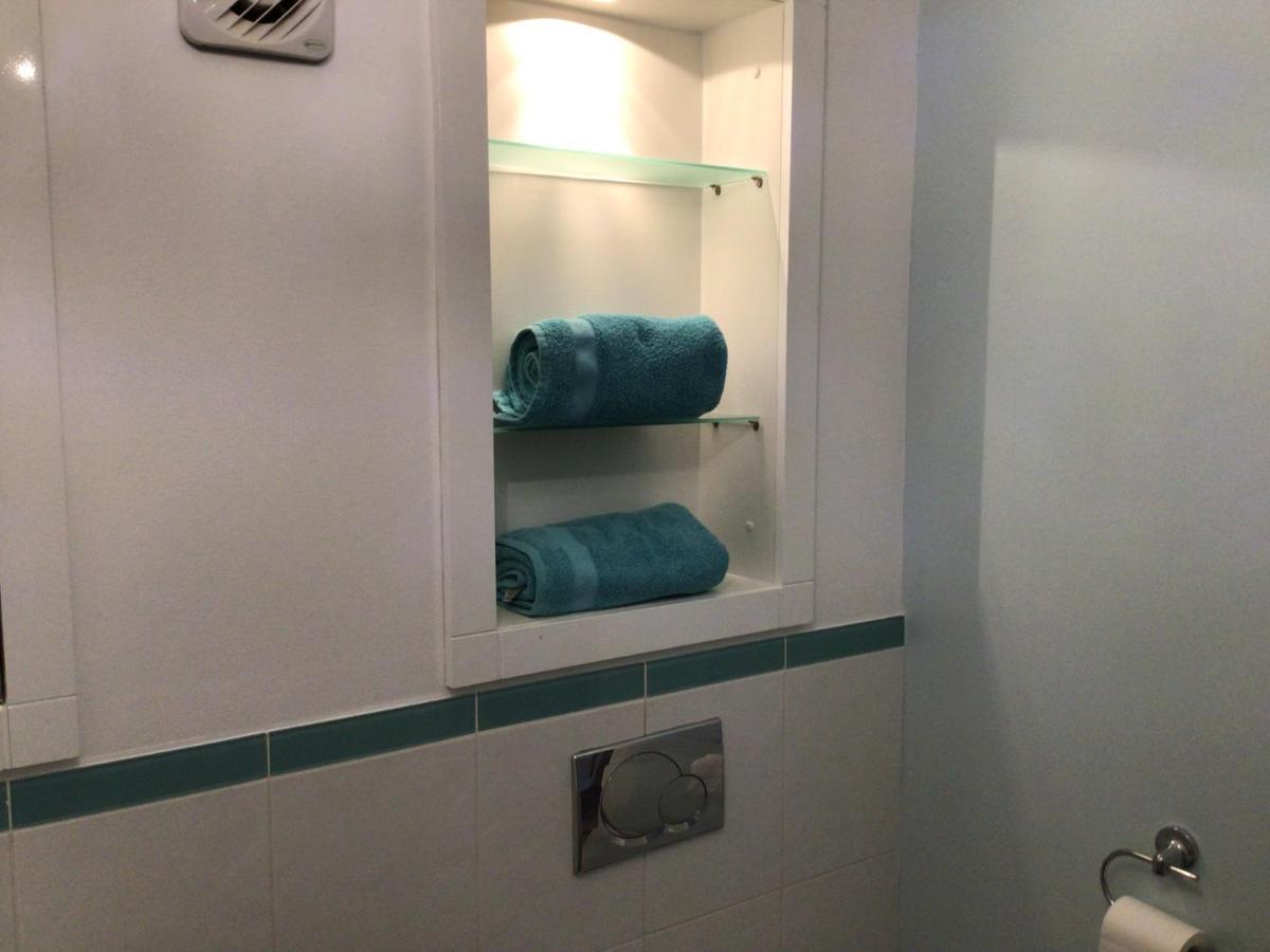 Luxurious River View Apartment With Terrace Worcester Dış mekan fotoğraf