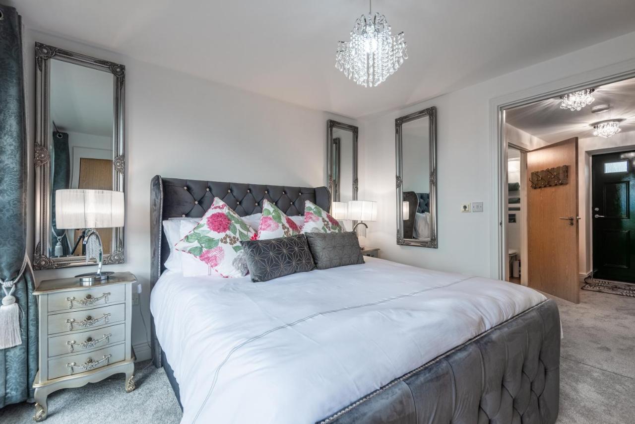 Luxurious River View Apartment With Terrace Worcester Dış mekan fotoğraf