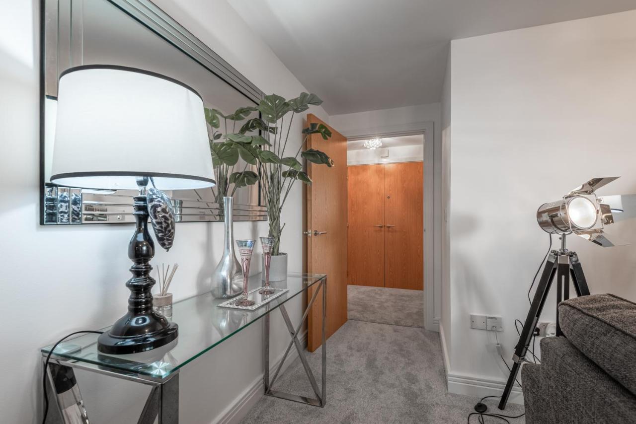 Luxurious River View Apartment With Terrace Worcester Dış mekan fotoğraf