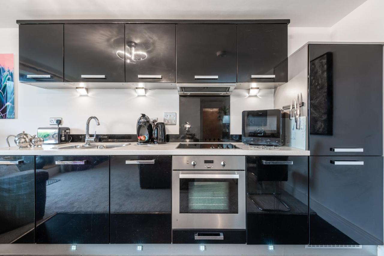 Luxurious River View Apartment With Terrace Worcester Dış mekan fotoğraf